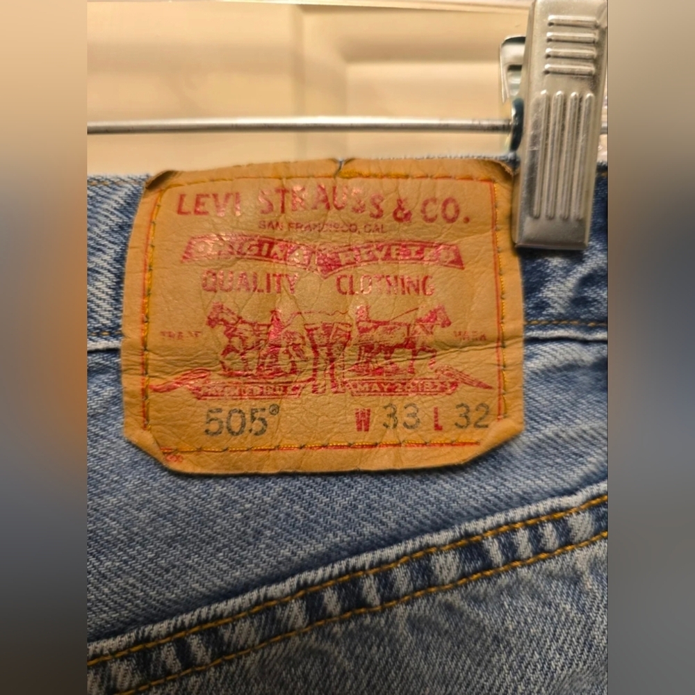 Levi's Classic Straight Denim Jeans - Picture 5 of 5